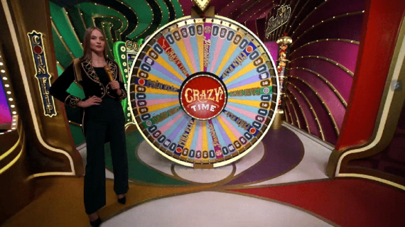 Crazy Time играть с девушкой